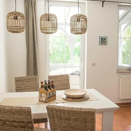 In Der Brennerei Moenchgut * 미델하겐